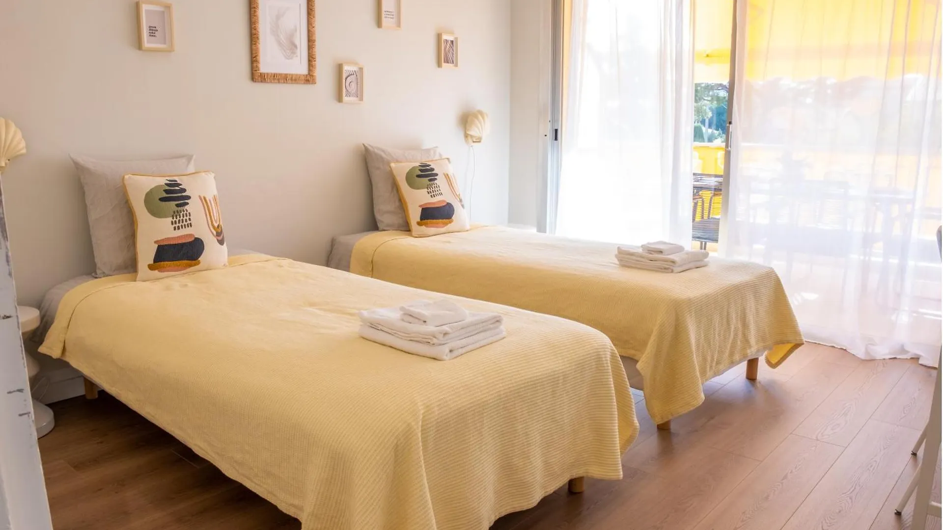 Appartement 3 Pieces Au Coeur Du Cros De Cagnes France